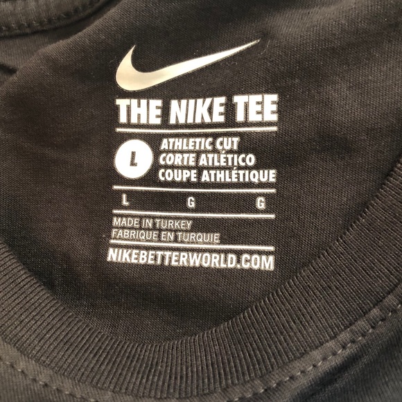 Nike Men’s T-Shirt - Picture 3 of 6